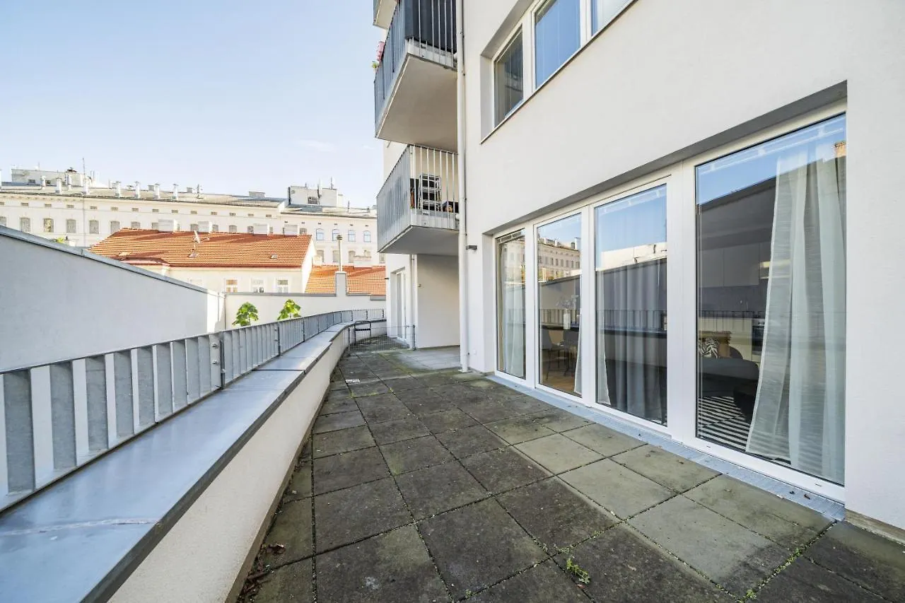 Modern Living Apartments Vienna, 15 Min To Center 0*, Viena